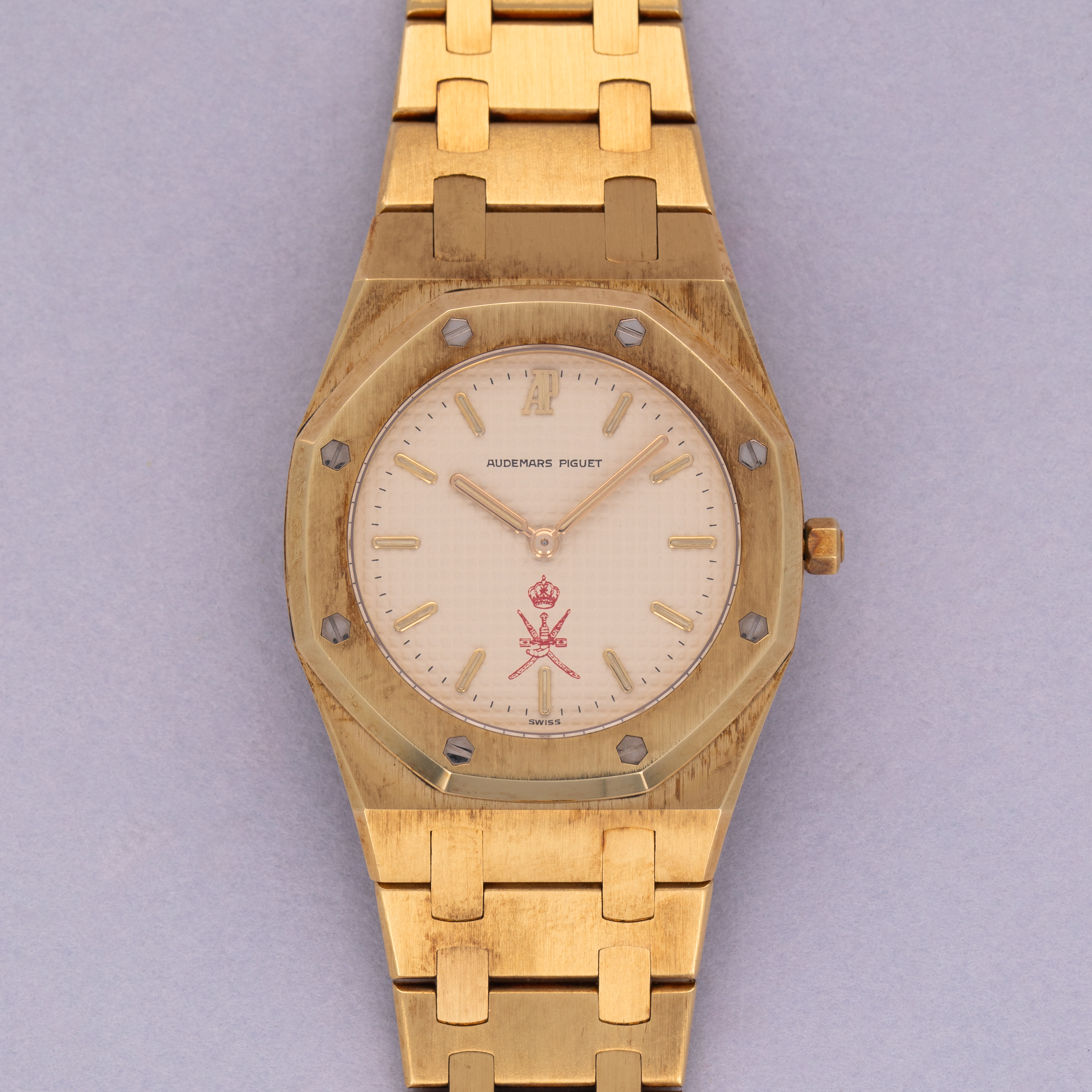 Audemars Piguet Audemars Piguet Royal Oak 6008BA Quartz Red Khanjar Dial 18k YG