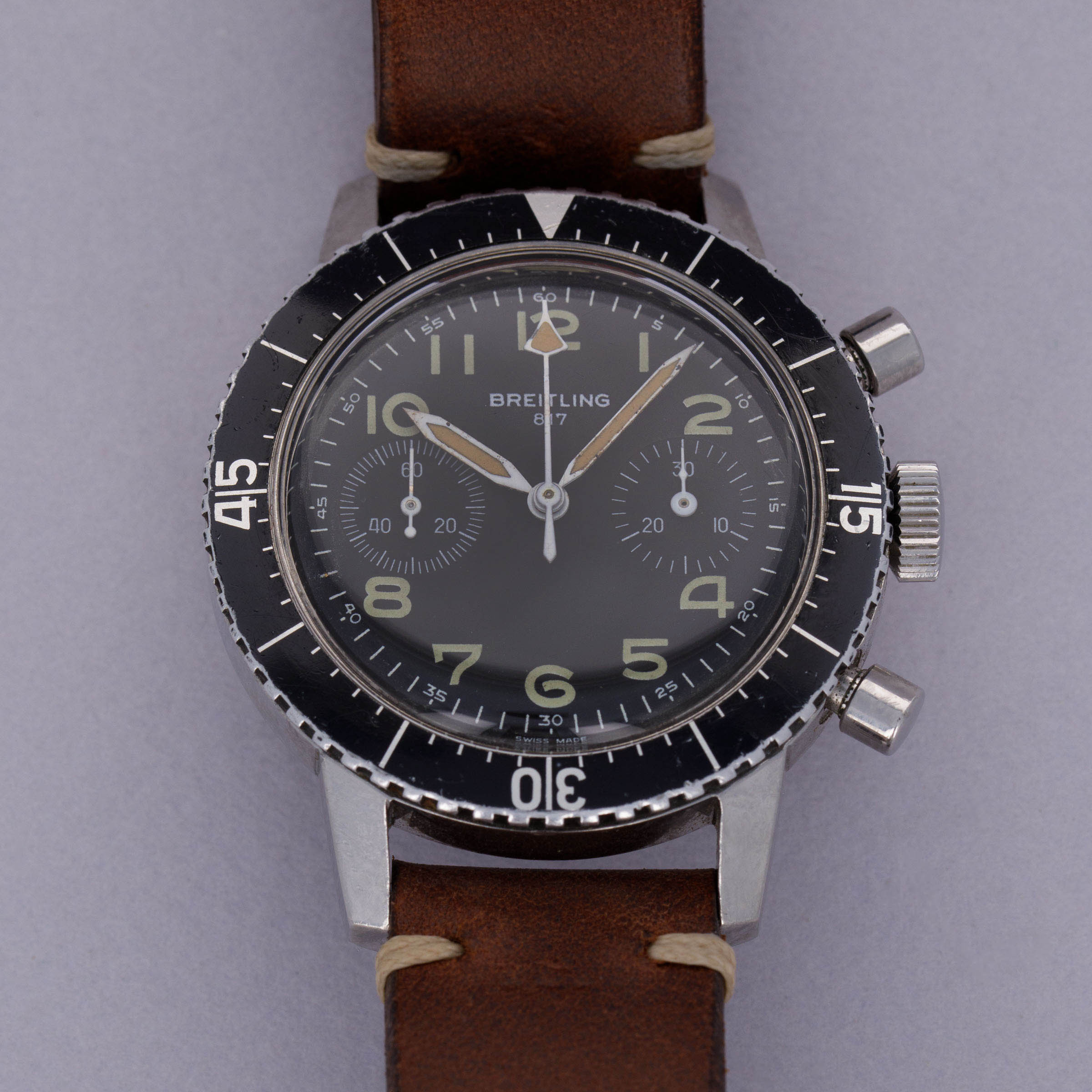 Breitling Chronograph 817 Italian Military Issue Auctions Loupe This