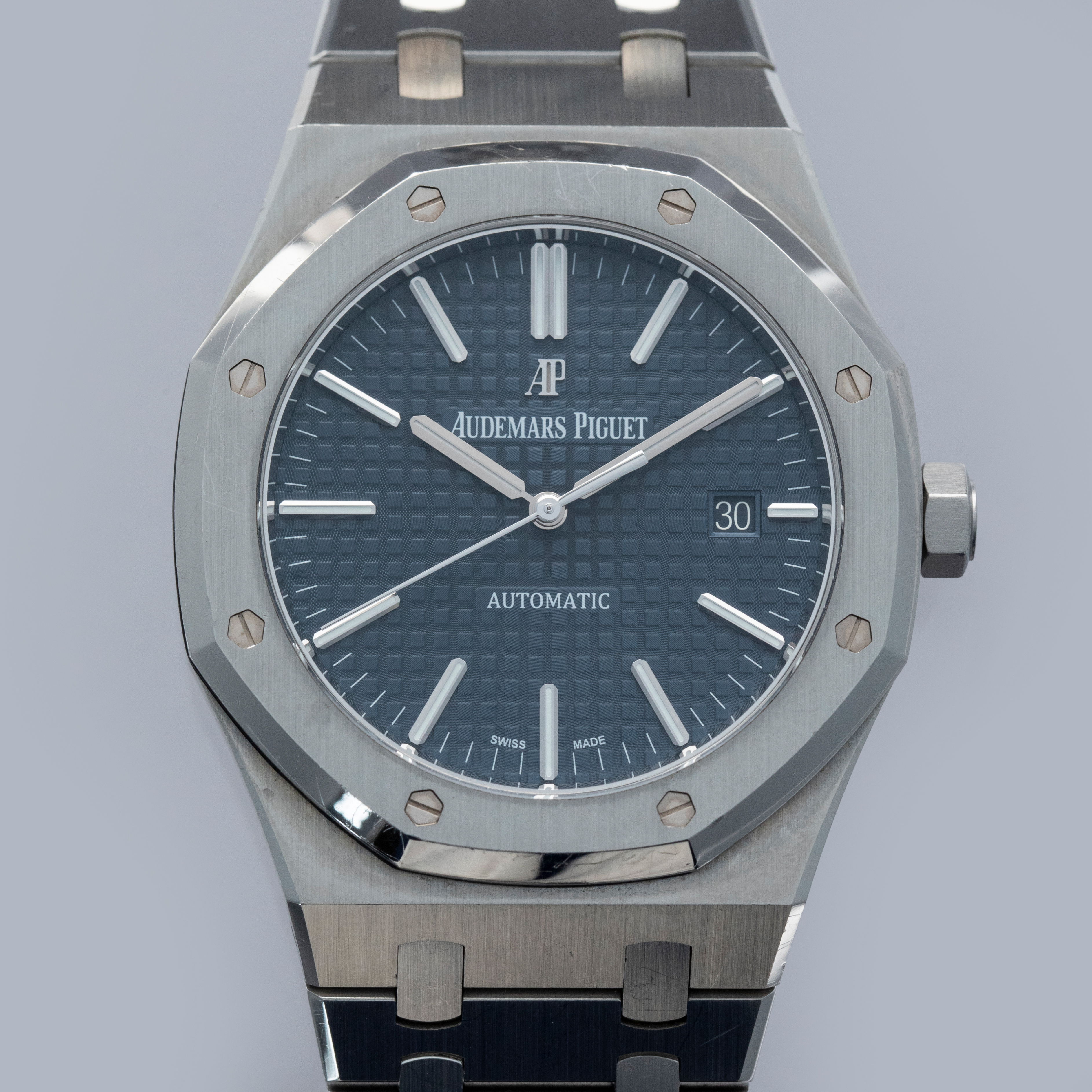 Audemars Piguet Audemars Piguet Royal Oak 15400st.oo.1220st.03 Blue Dial Box and Papers