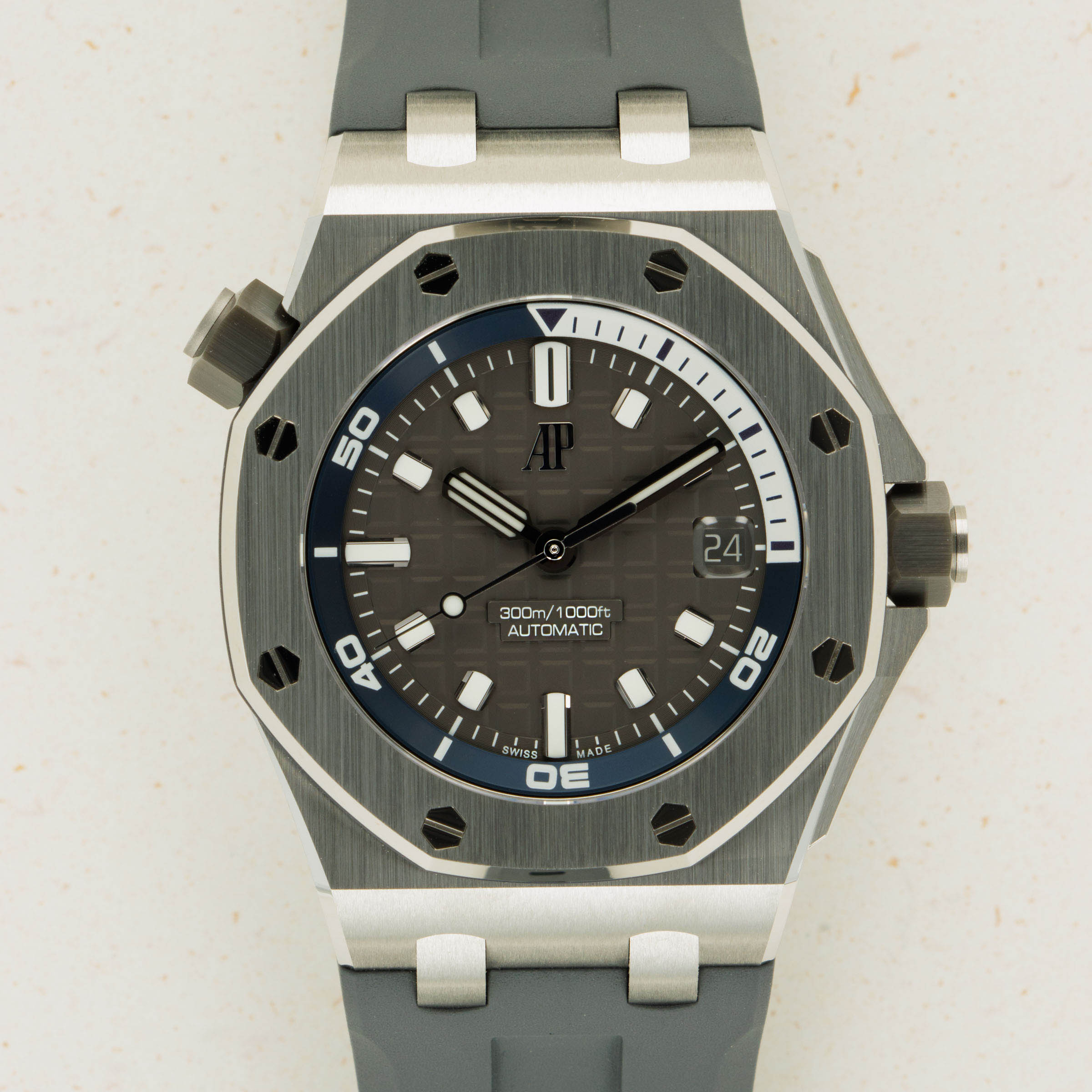 Audemars Piguet Audemars Piguet Royal Oak Offshore Divers 15720ST.OO.A009CA.01