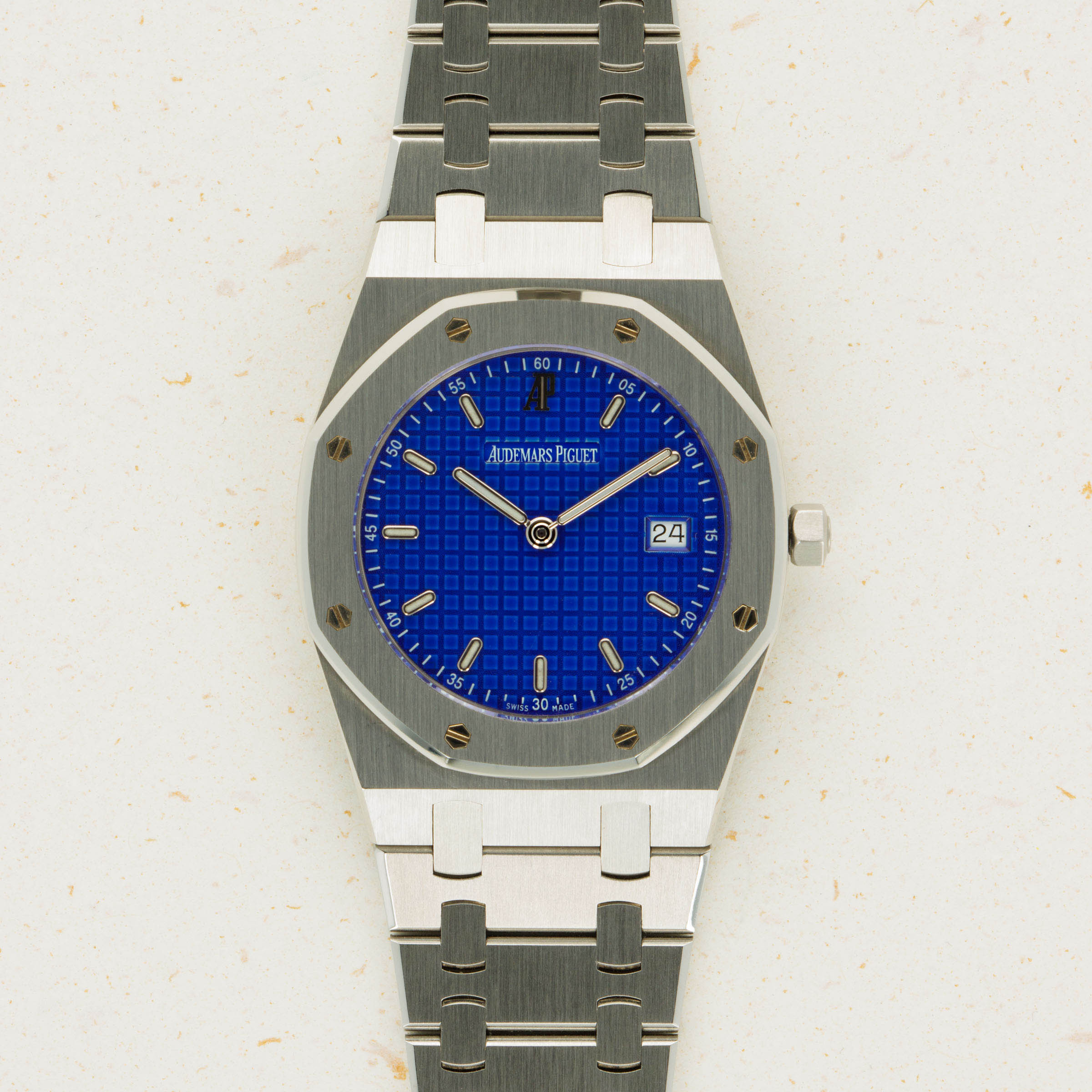 Audemars Piguet Royal Oak 56175 Yves Klein Blue Auctions Loupe This