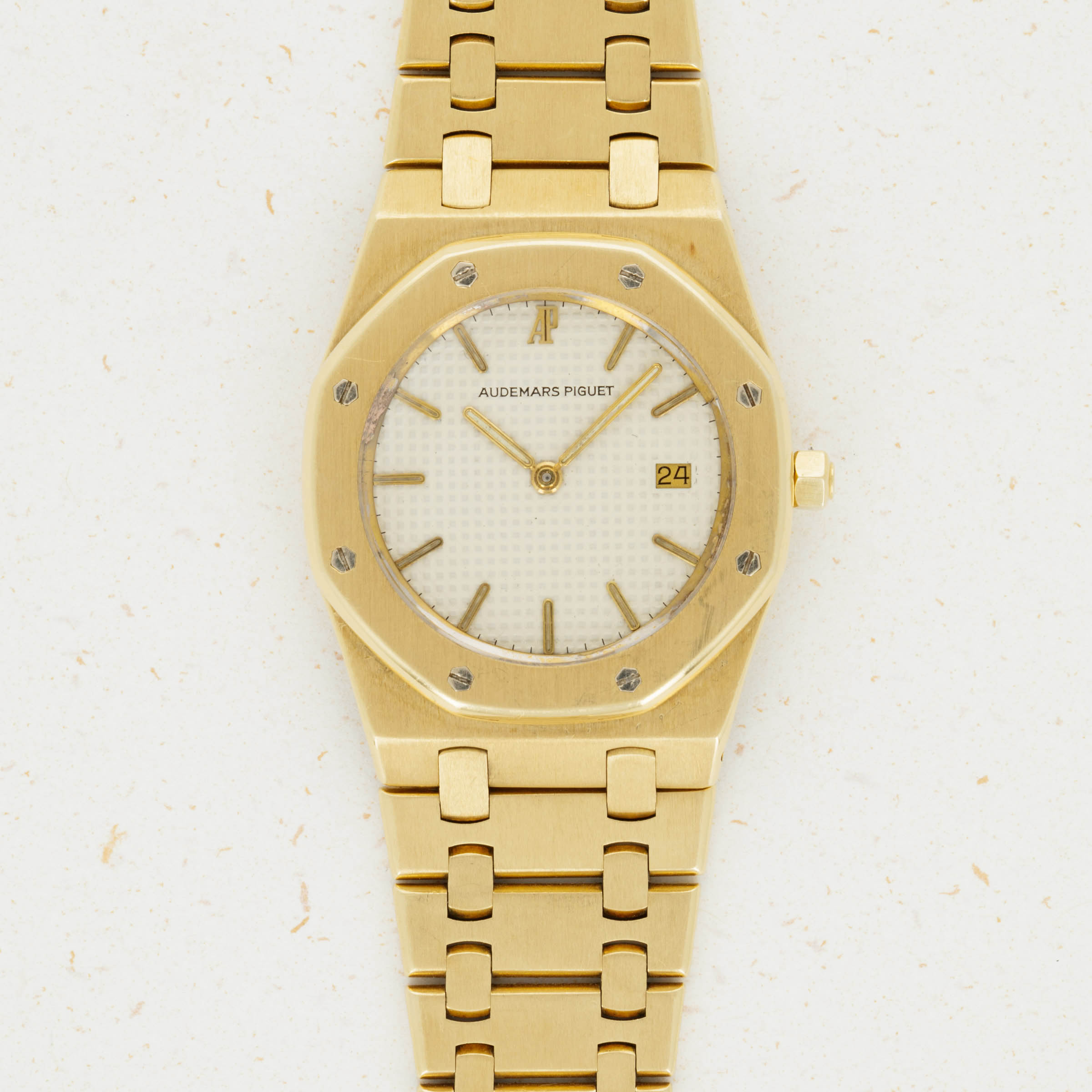 Audemars Piguet Royal Oak Quartz Yellow Gold 56175BA | Auctions