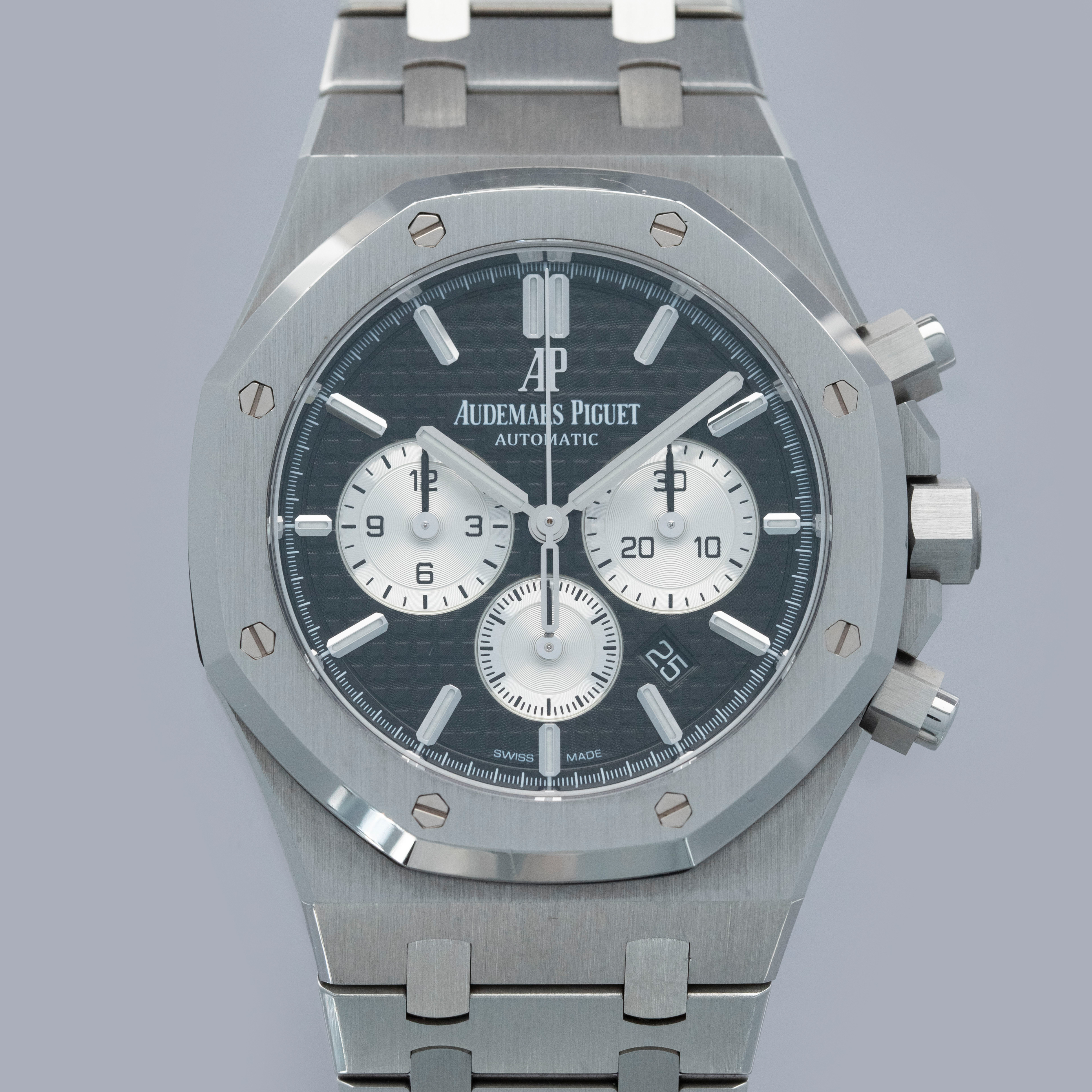 Audemars Piguet Audemars Piguet Royal Oak Chronograph	26331ST.00.1220ST.02 Black Dial